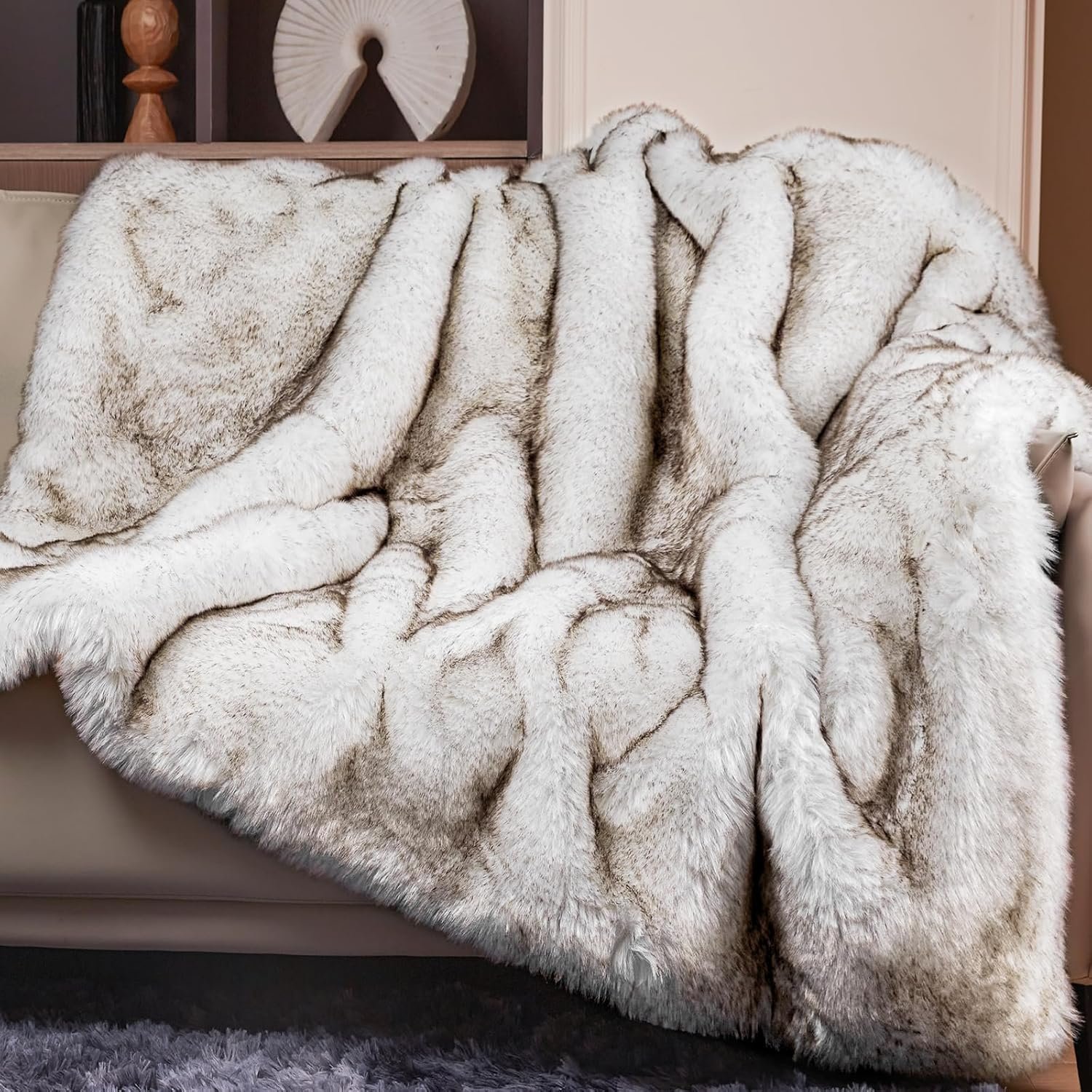 Touchat 1000GSM Faux Fur Throw Blanket, Super Thick Warm Cozy Heavy Blankets for Couch Bed Sofa, Plush Fuzzy Elegant Winter Reversible Mink Blanket for Living Room Bedroom 50”x60”, WhiteBrown